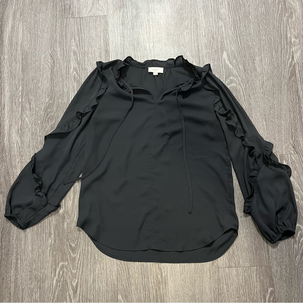🤍 Loft Womens Dark Gray Ruffled Neck Long Sleeve Flowy Top Size XS Solid 🤍